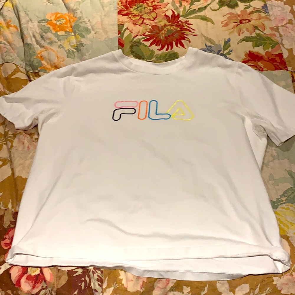 FILA stretchy work out shirt